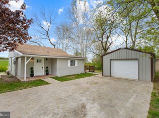 4 Shady Cabin Cir, Womelsdorf, PA 19567