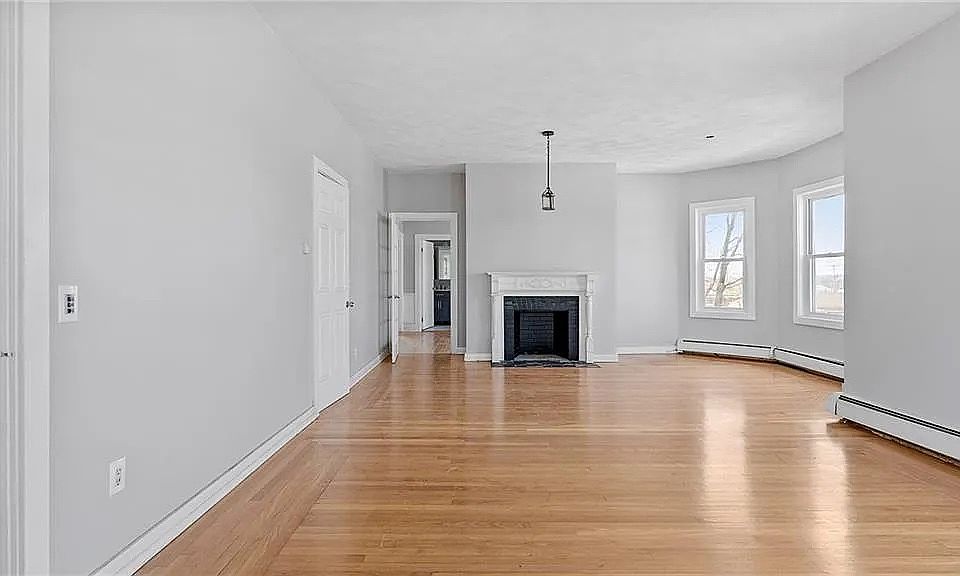 1st image of 19 Hillside Ave Floor 2
