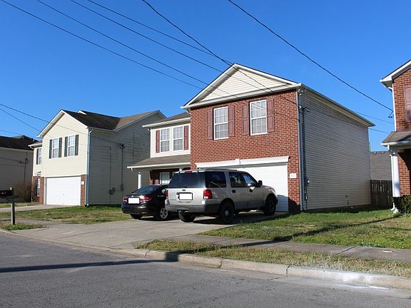 2nd image of 3041 Ewingdale Dr