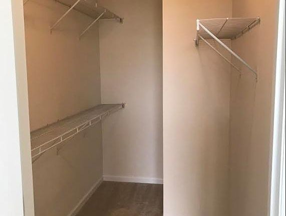 4th image of 605 Jillian Frances Cir