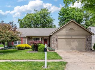 418 Alverston Ct, Ballwin, MO 63021