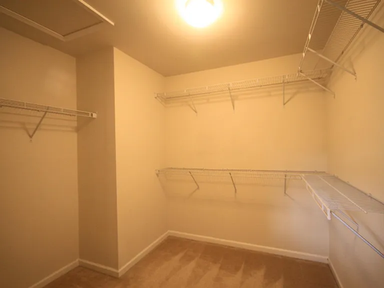 111 Admiral Ln — Photo 31