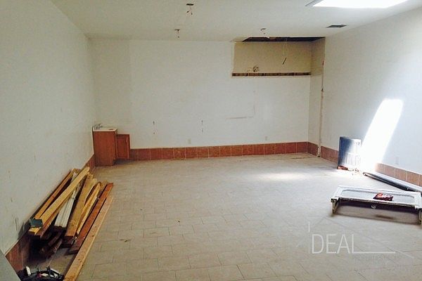 1st image of 650 Franklin Ave #1