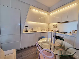Sold by E Realty International Corp