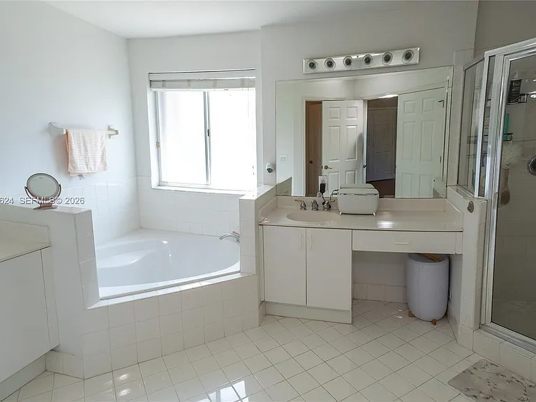7333 NW 113th Ct — Photo 22