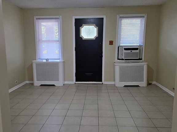 4th image of 5811 N 7th St