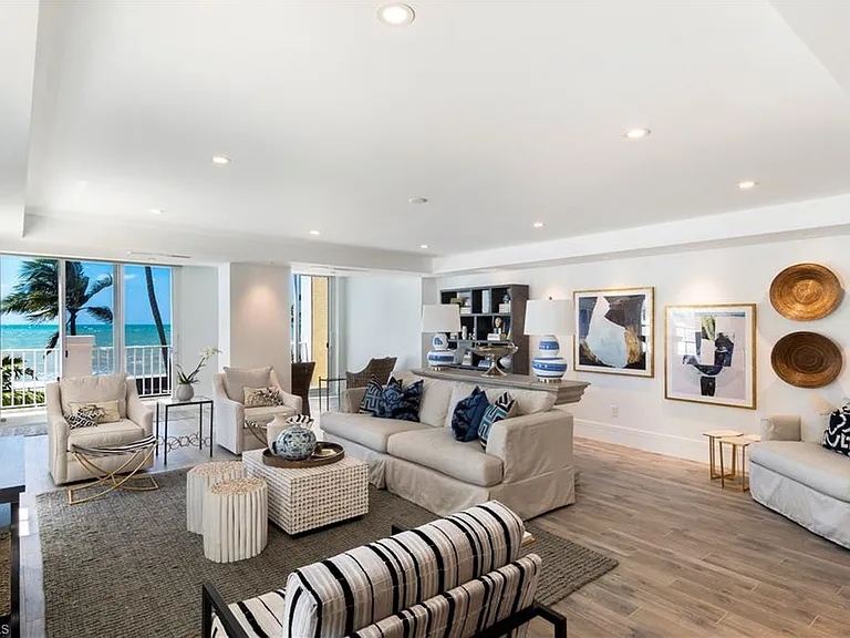 3377 Gulf Shore Blvd N #1B — Photo 9