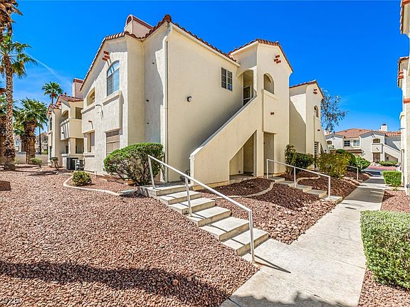 3rd image of 698 S Racetrack Rd Unit 124