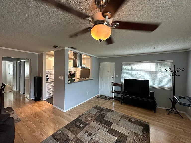 6261 Cavan Dr #4 — Photo 4