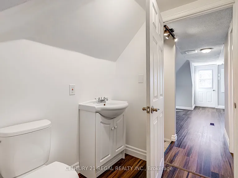 184 Maplewood Ave — Photo 43