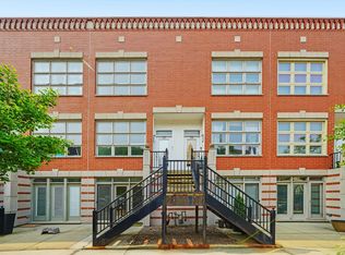 855 W Erie St APT 127, Chicago, IL 60642