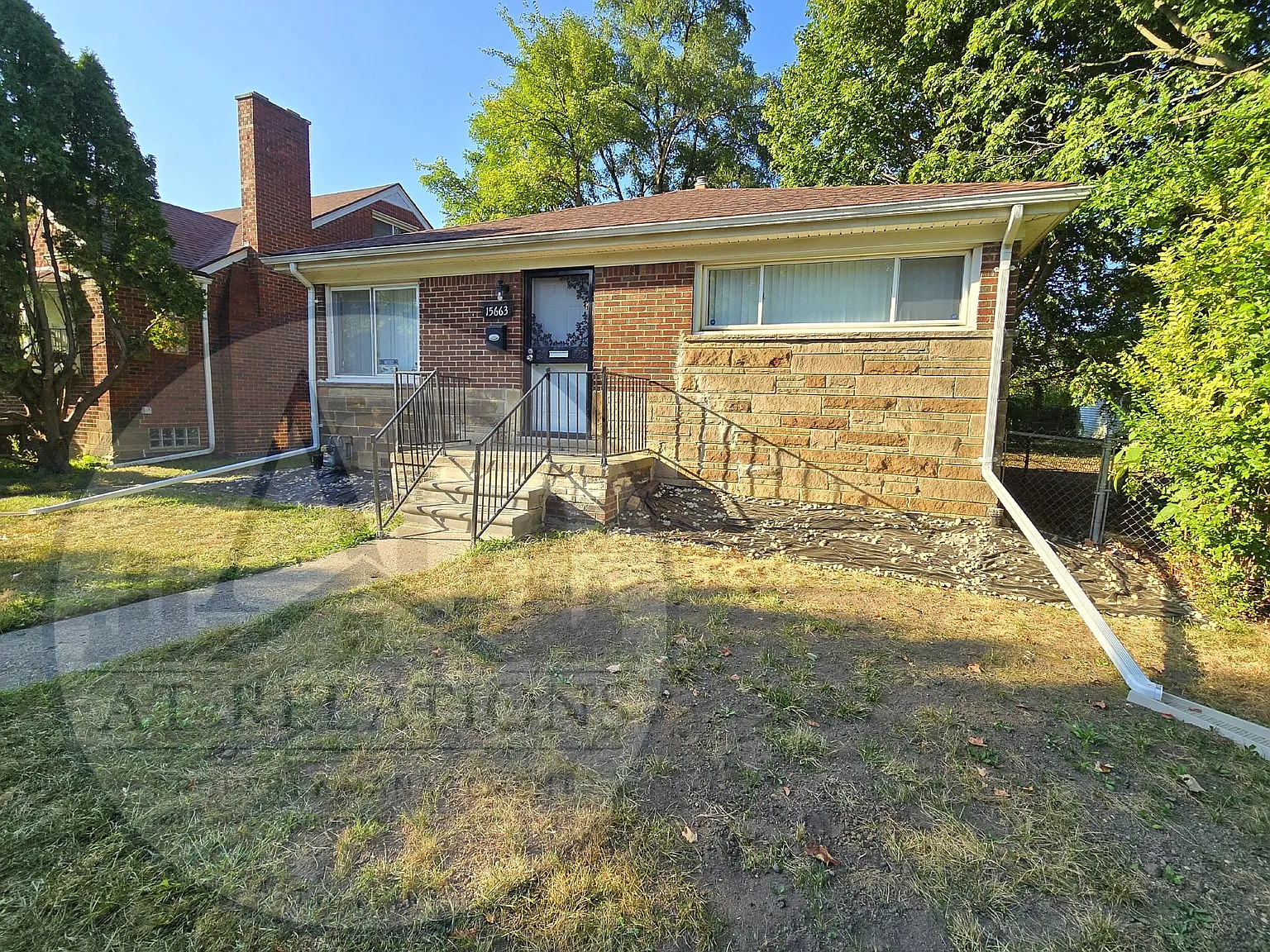 2 bed, 803 sqft, $999 — Photo 2
