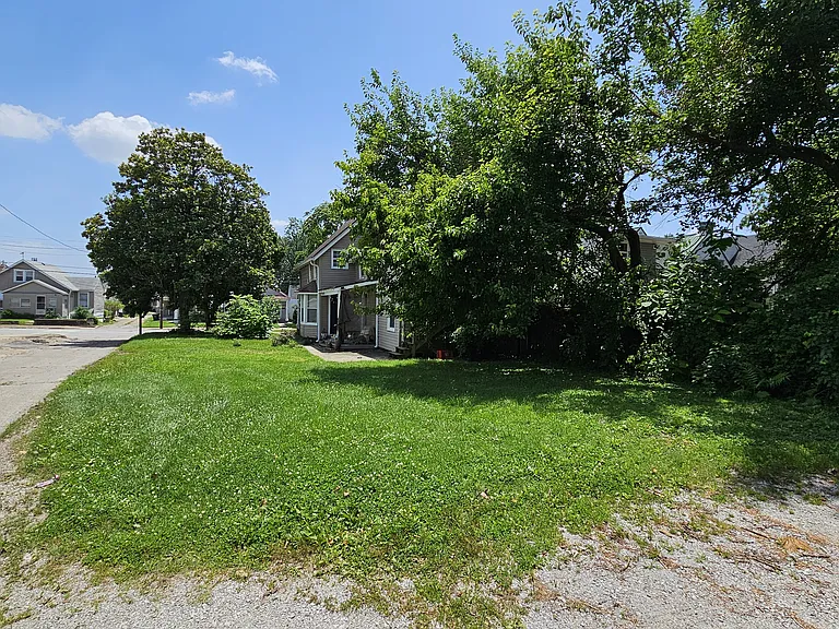 471 E Brandeis Ave #2 — Photo 49
