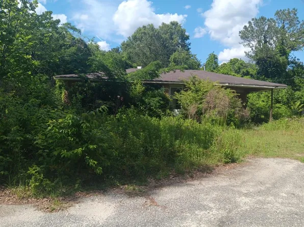 21 Queen Cir, Kingstree, SC 29556