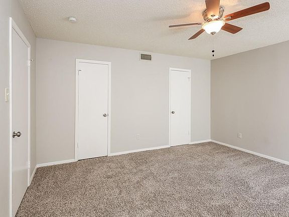 2nd image of 2327 Newbury Dr