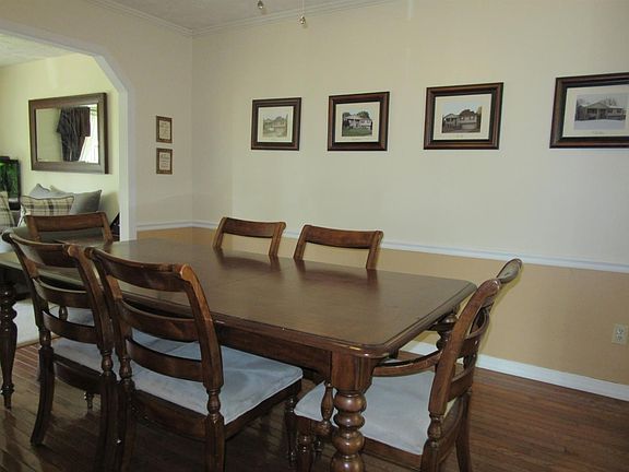 5th image of 3813 Forsythe Ct