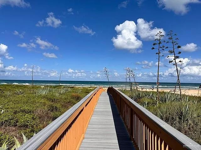 2700 Gulf Blvd #204 — Photo 29