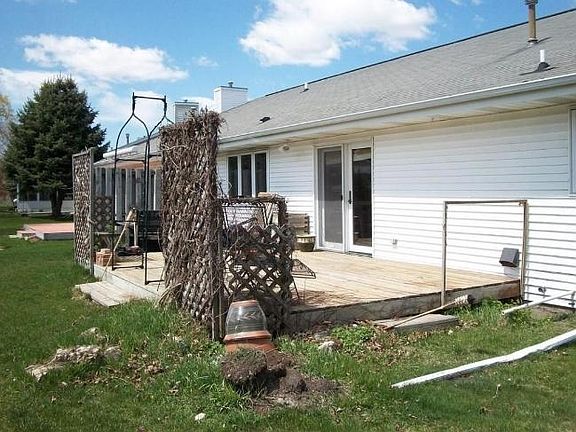 2nd image of 1703 Eden Dr
