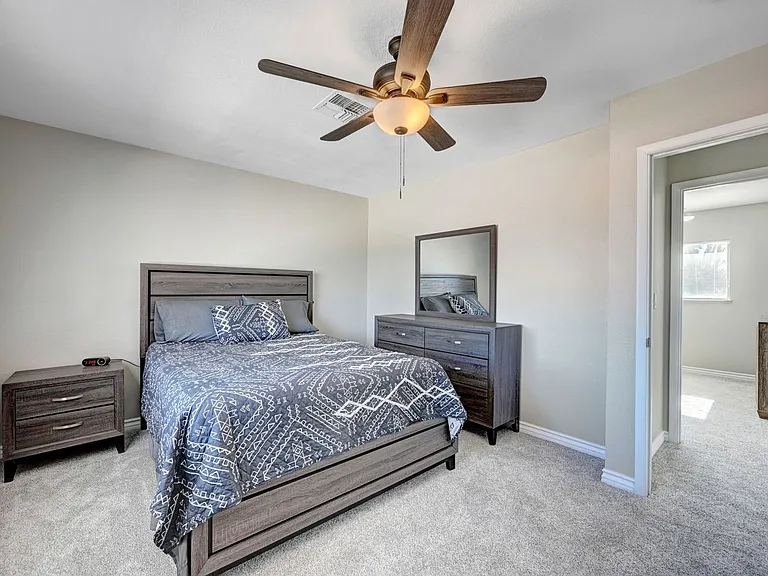 2247 Marlboro Dr — Photo 25