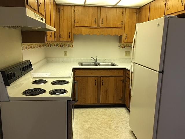 2nd image of 7111 N Miramar Dr APT 5