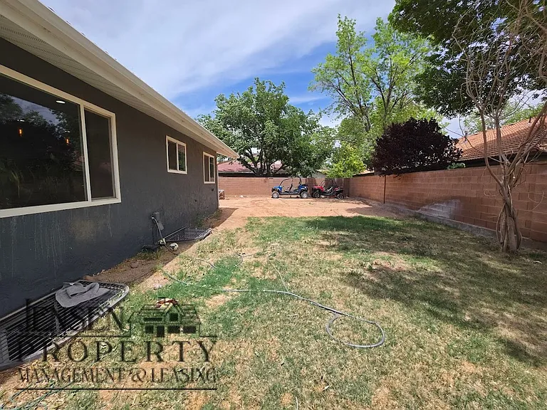 1151 W Wesley Powell Dr — Photo 35