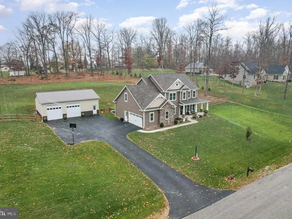 90 Marcey Ct, Littlestown, PA 17340