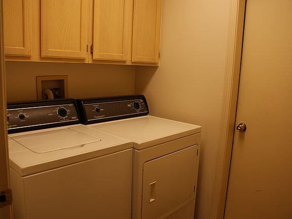 Washer/Dryer in unit