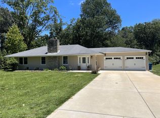 229 Hilltop Rd, Ballwin, MO 63011