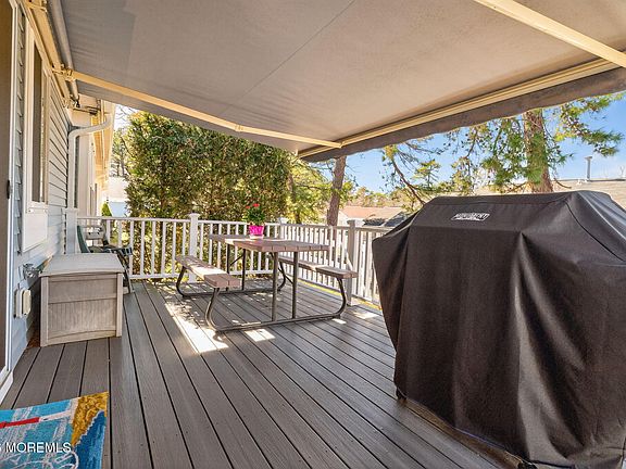 3rd image of 1230B Thornbury Lane