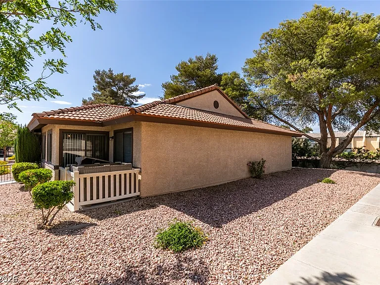 3375 E Tompkins Ave #161 — Photo 3