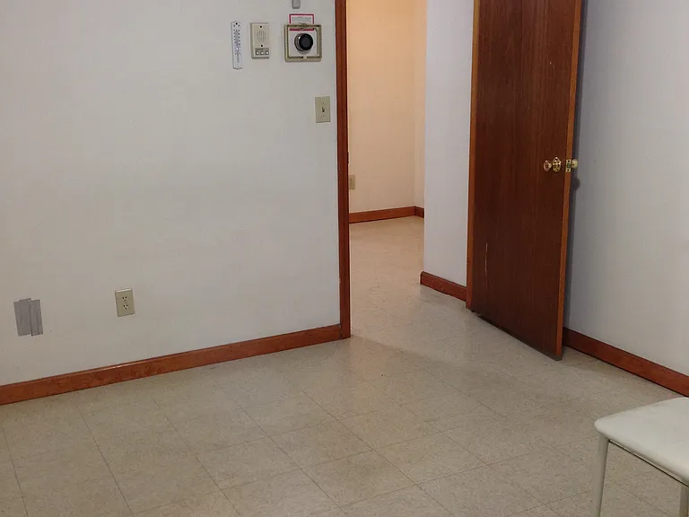 Odell Ave — Photo 7