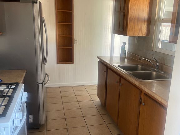 4th image of 175 James Ave