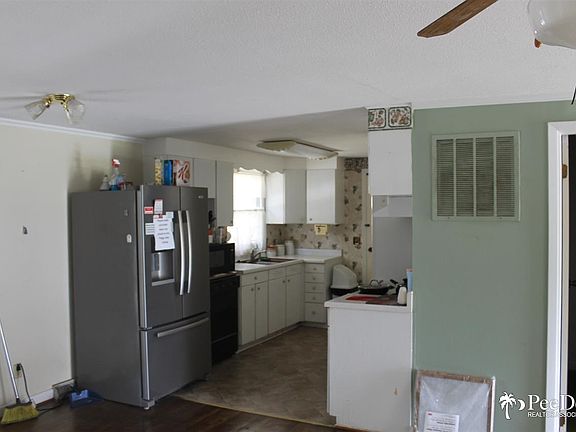 3rd image of 1806 Clarkston Dr