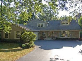 6 Aberdeen Rd, Hawthorn Woods, IL 60047