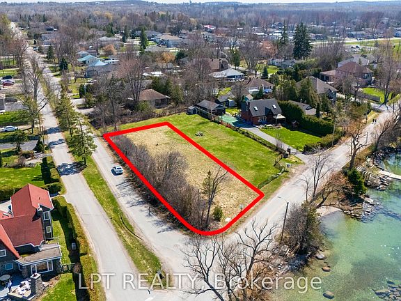 4th image of 417 Lake Dr E