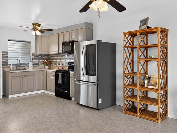 2nd image of 75-5766 Kuakini Hwy APT 410