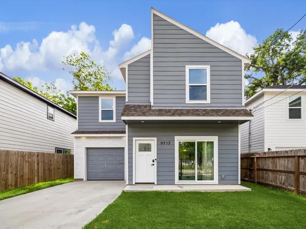 9713 Beckley St, Houston, TX 77088