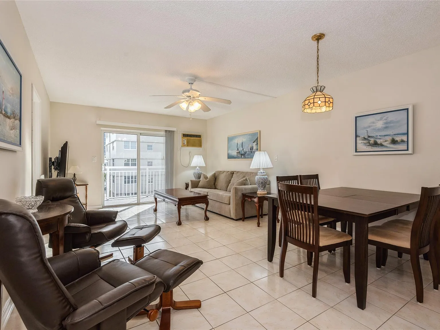 2 bed, 1.0 bath, 810 sqft, $2,000 — Photo 4