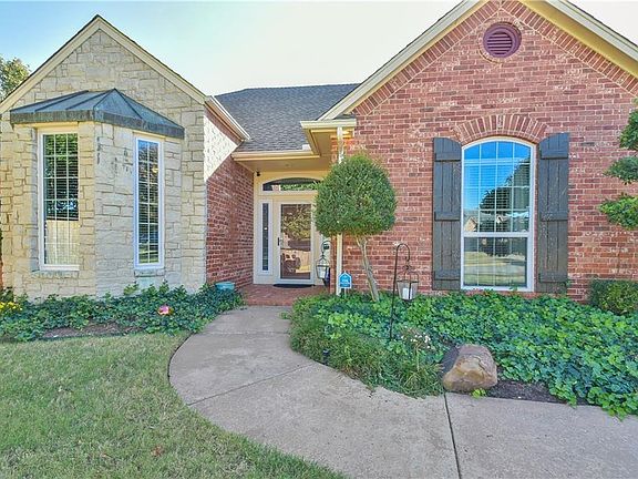 5th image of 15605 Hyde Parke Dr