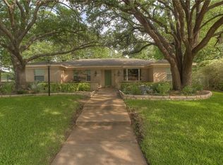 3904 Dawn Dr, Benbrook, TX 76116