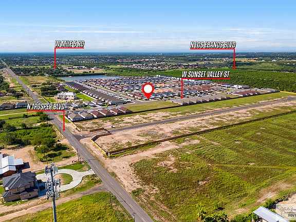 5th image of 900 Sunset Ln #5