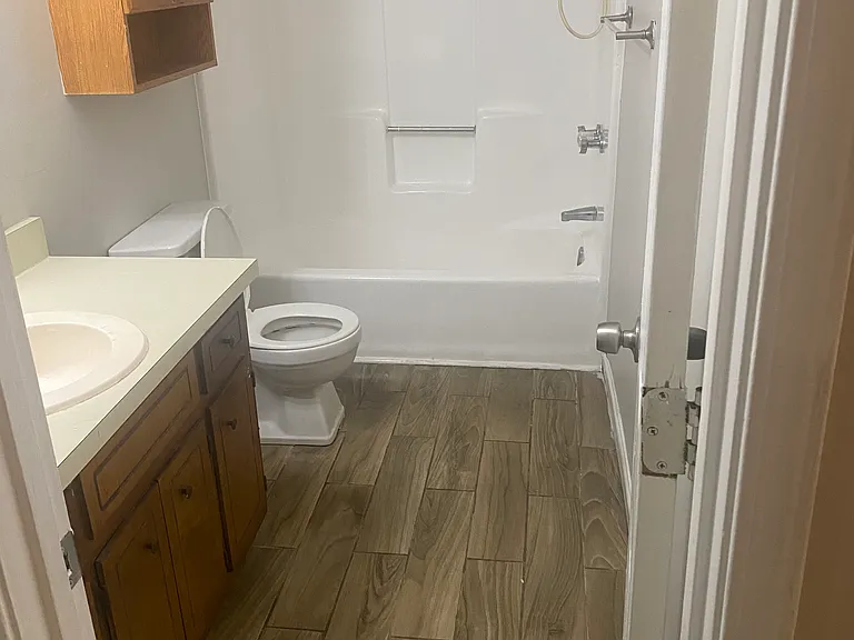 5091 Farm Valley Dr NE — Photo 11