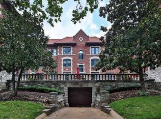 7515 Buckingham Dr APT 1S, Saint Louis, MO 63105