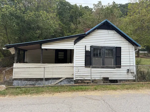 875 Hanna Dr, Charleston, WV 25387