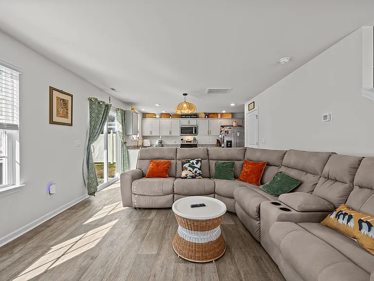 1328 S Wilshire Ct — Photo 19