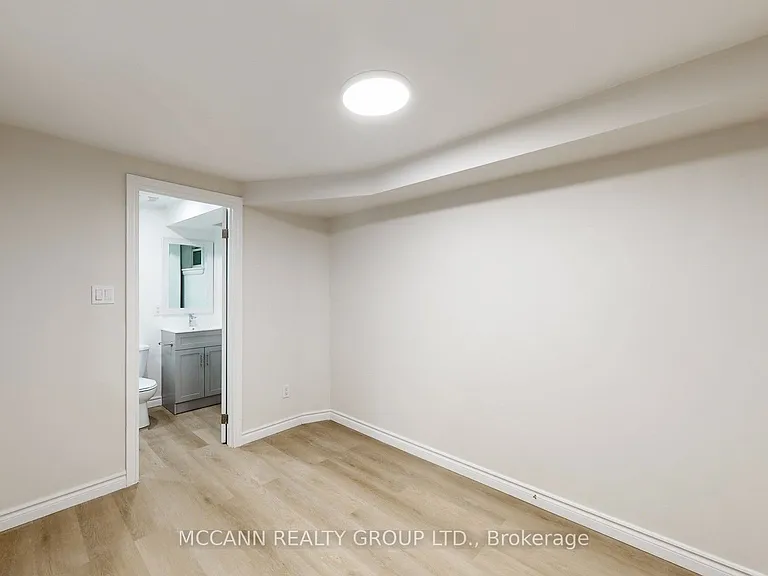 274 Boon Ave — Photo 16