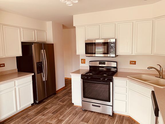 3rd image of 539 Kresswood Dr