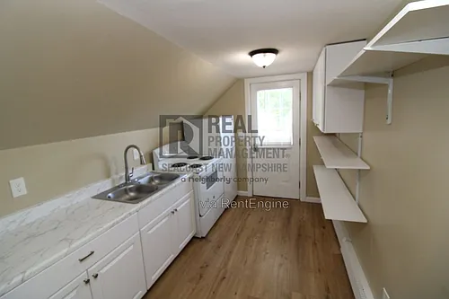 31B Park St Photo 1