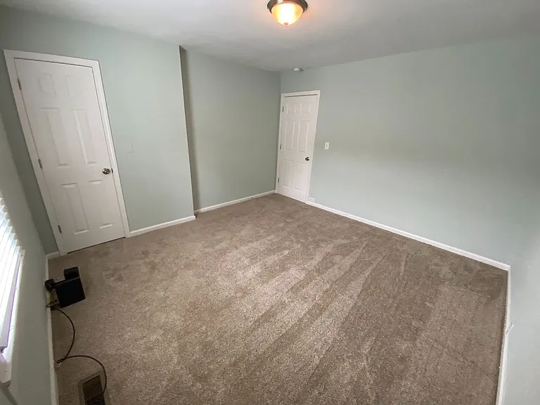 1104 Chester St — Photo 15