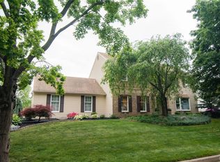 937 Bridle Path Rd, Allentown, PA 18103